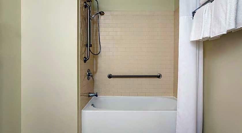 Days Inn & Conference Centre by Wyndham Blainville