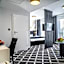Hotel Lantier & Swimming Pool Zone