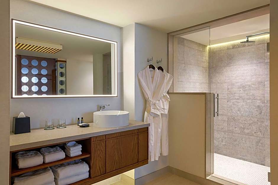 The Westin Detroit Metropolitan Airport