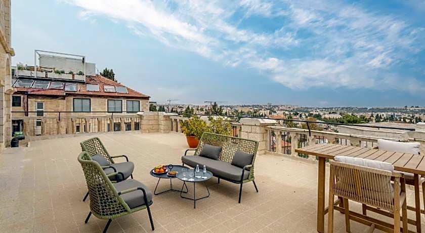 Notre Dame Center Guest House