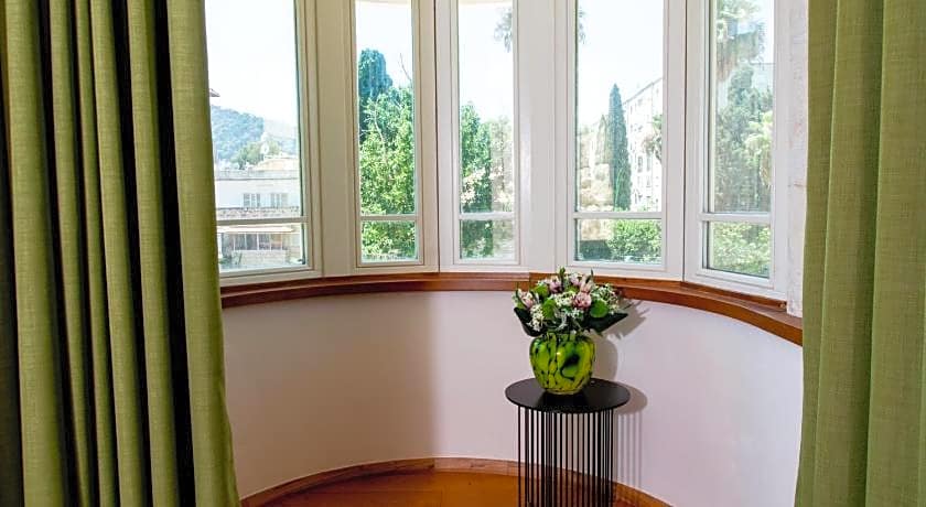 Schumacher Hotel Haifa