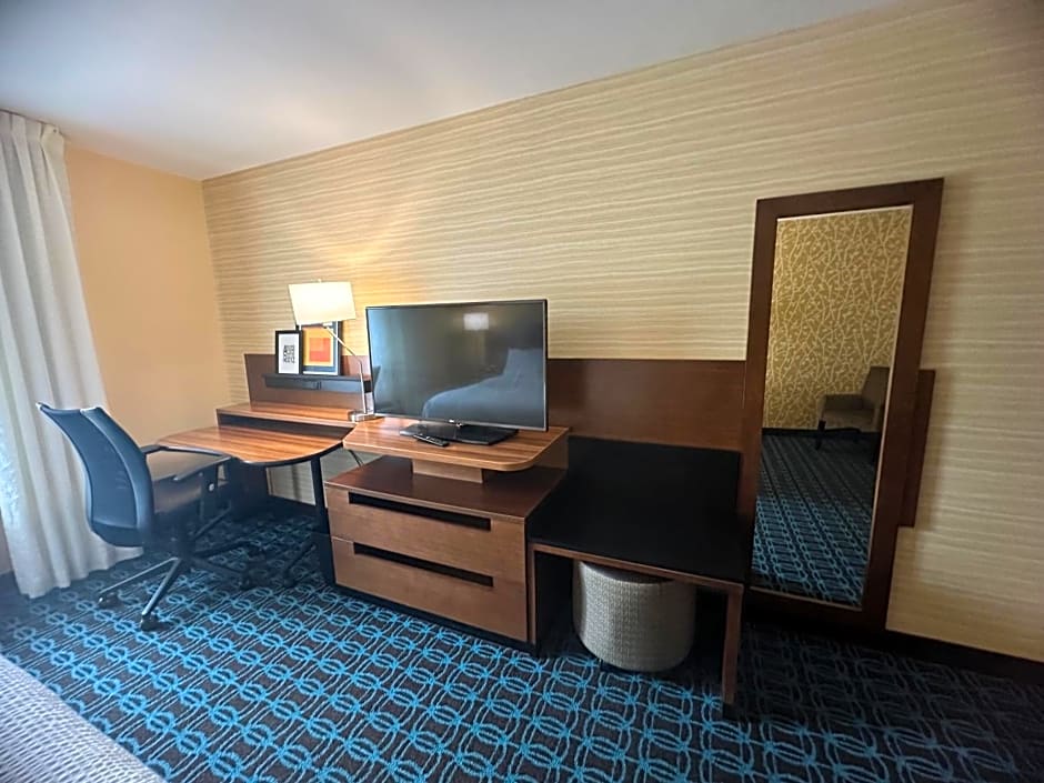 Fairfield Inn & Suites by Marriott Detroit Chesterfield