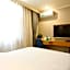 GreenTree Inn Zaozhuang Taishan Road Shituanxiao Express Hotel