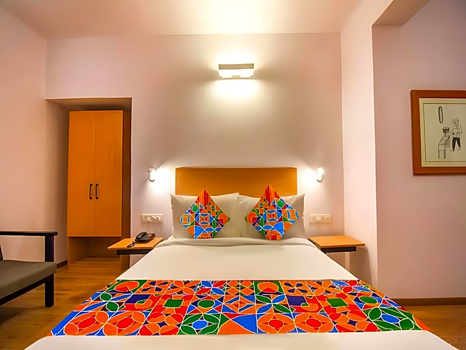 Via Heera Holiday Inn