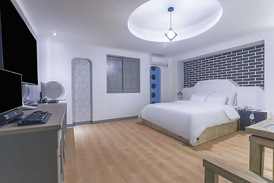 Hwaseong Wolmun Lavender Onchen Hotel