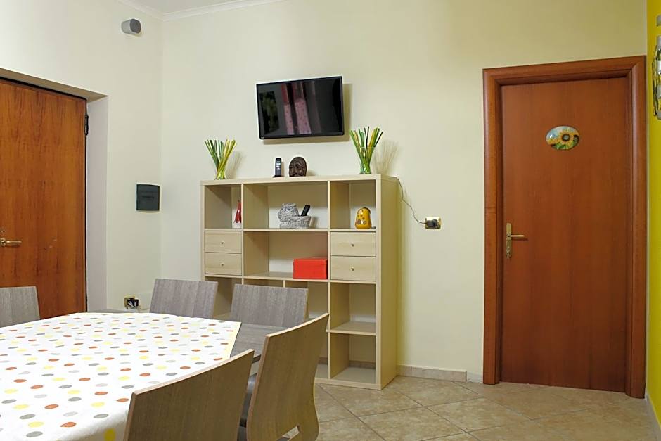 B&B Vesuvio Smiling