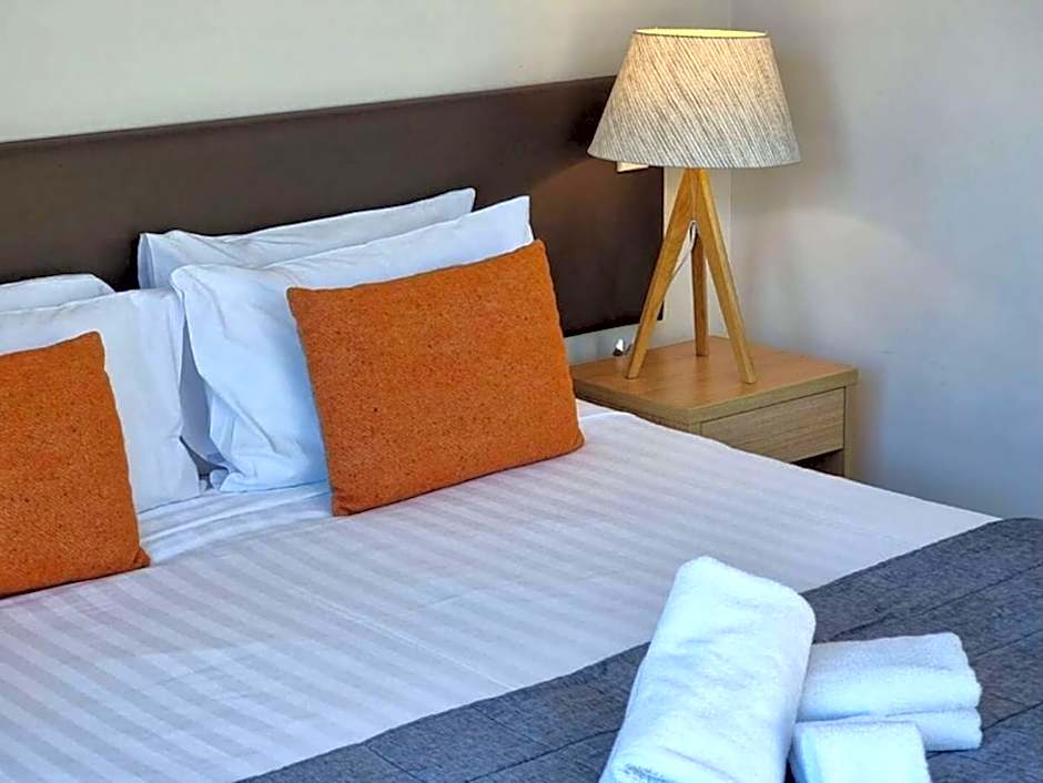 Marina Apartments - Element Escapes