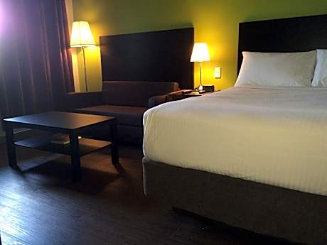 Queen Room with Kitchenette and Sofa Bed