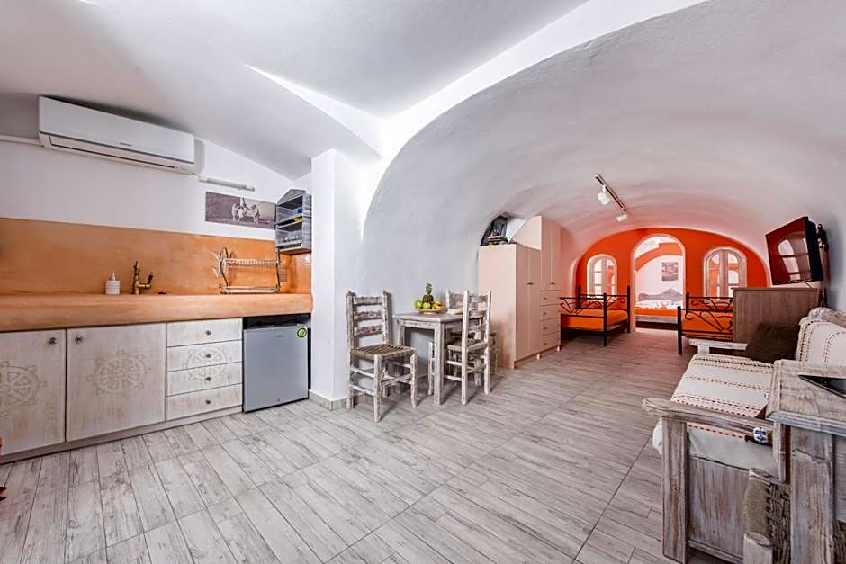 Maryloujohn Villas Oia