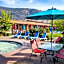 Sahara Courtyard Inn & Suites Osoyoos