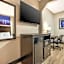 Clarion Pointe Louisville East