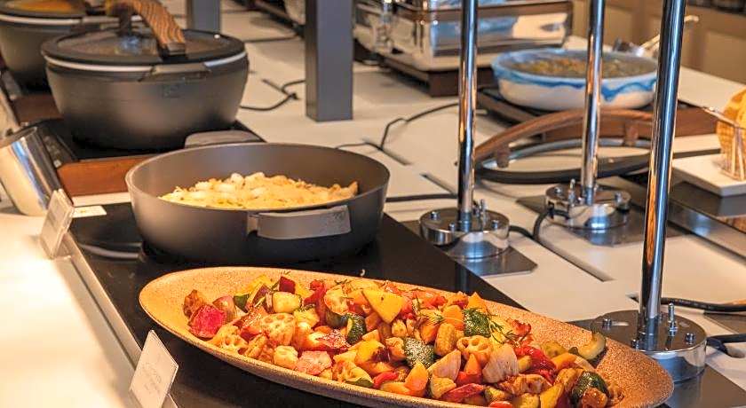 Mercure Fukuoka Munakata Resort & Spa