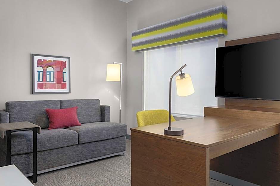 Hampton Inn & Suites Orangeville, ON