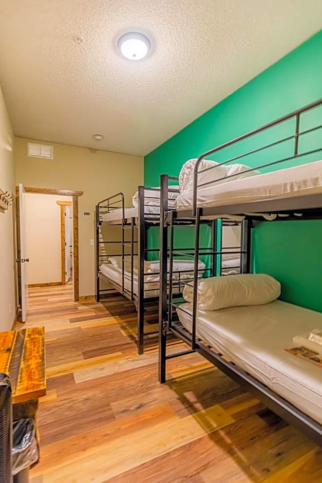 Pintler's Portal Hostel