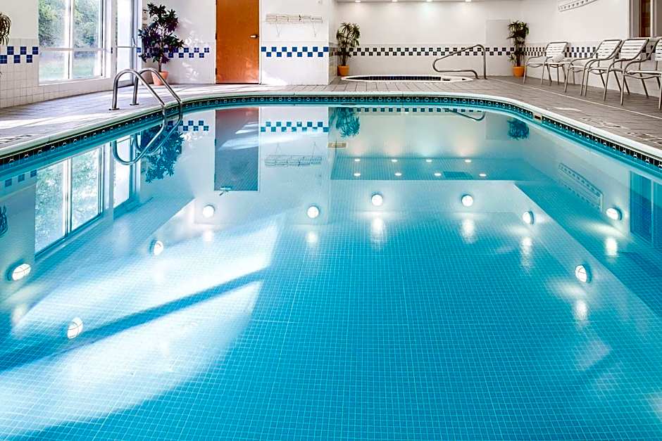 Fairfield Inn & Suites by Marriott Canton