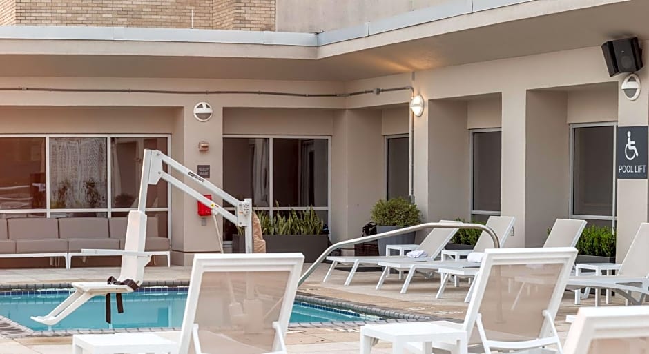 Hilton Garden Inn New Orleans French Quarter/Cbd