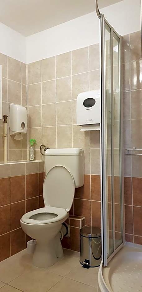 Central Panzió Gyula