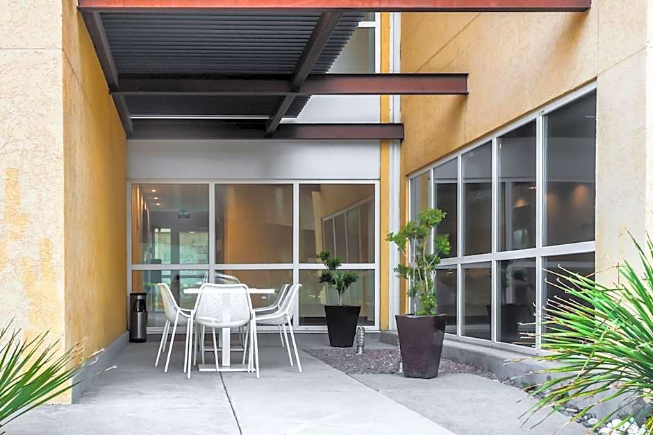 City Express by Marriott Celaya Galerias