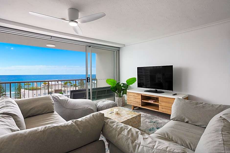 Rainbow Commodore Coolangatta