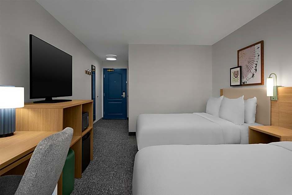 Spark by Hilton Washington Meadowlands Blvd