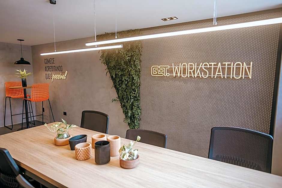 Belo flat na praia do Bessa