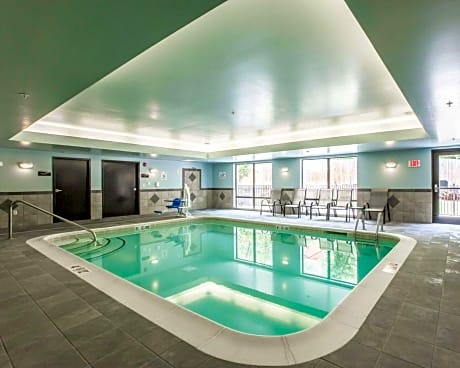 Comfort Suites Whitsett