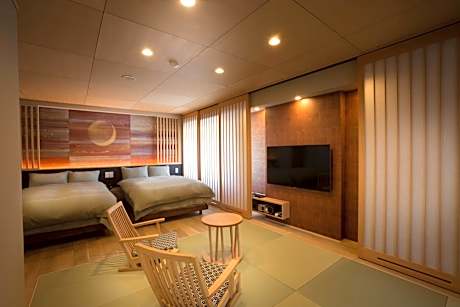 Twin Room with Private External Bathroom