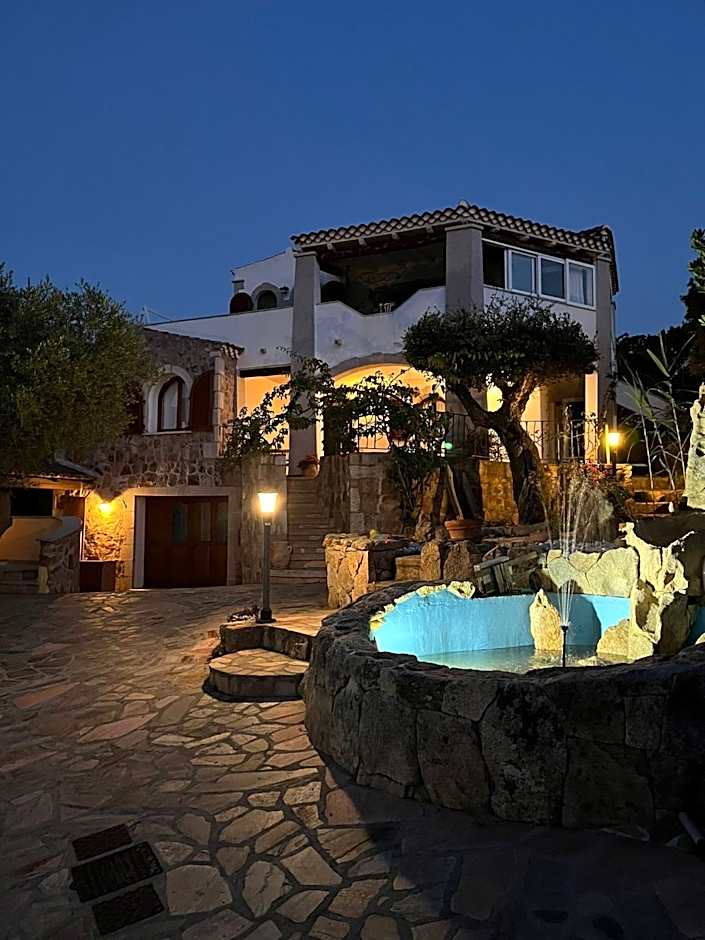 I Mari Di Gallura Suites and Rooms