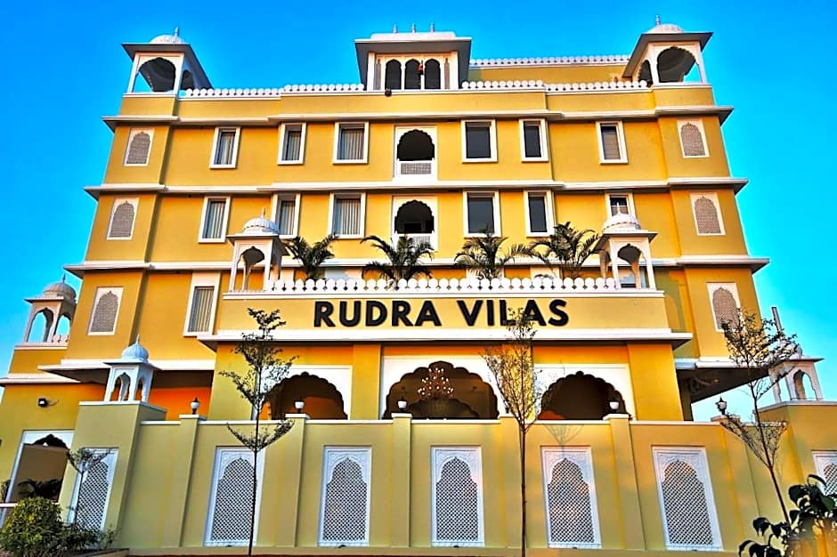 HOTEL RUDRA VILAS