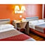 Motel 6-Bakersfield, CA - Convention Center