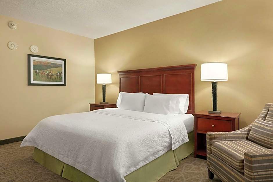 Hampton Inn & Suites Charles Town