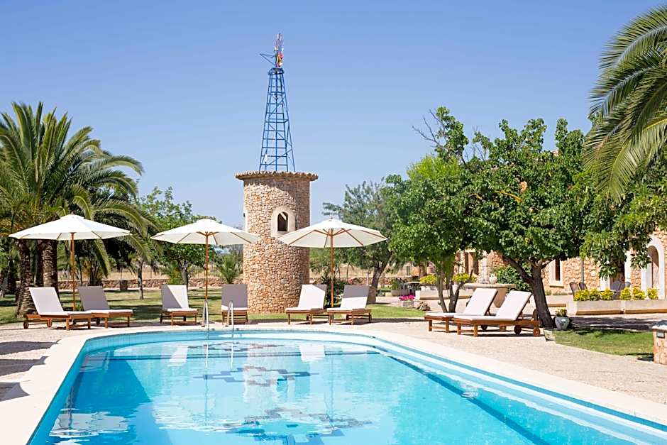 Es Quatre Cantons Hotel