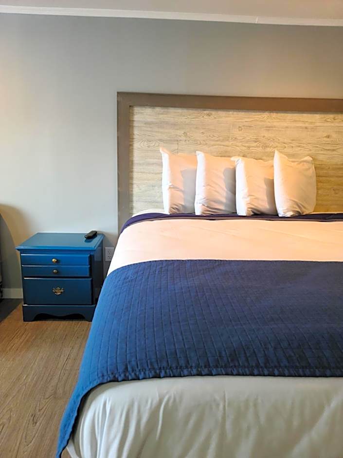 Tides Motel - Hampton Beach