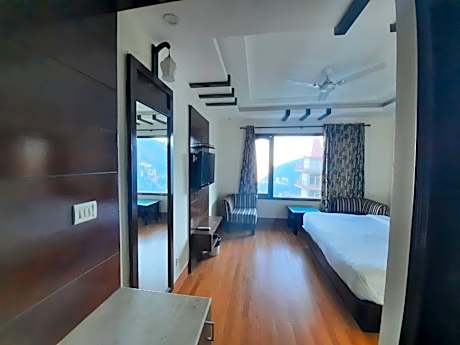 Super Deluxe Double Room with Balcony