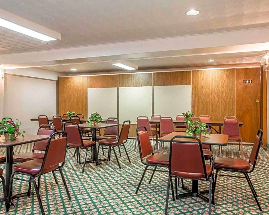 Baymont by Wyndham Lake George