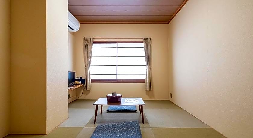 Kawaguchiko Station Inn