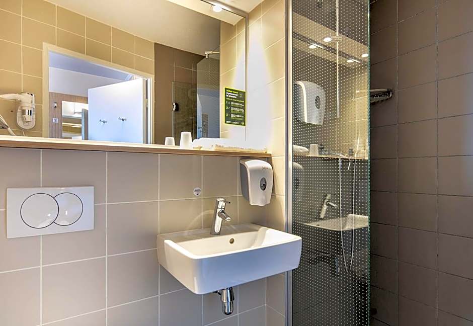 B&B HOTEL Lyon Aéroport Saint-Quentin-Fallavier