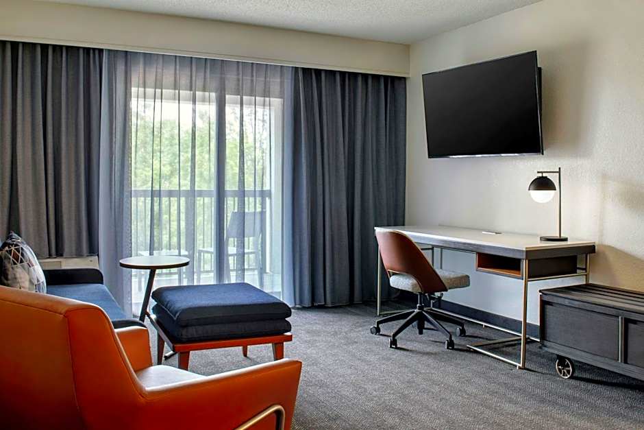 Courtyard by Marriott Wichita East
