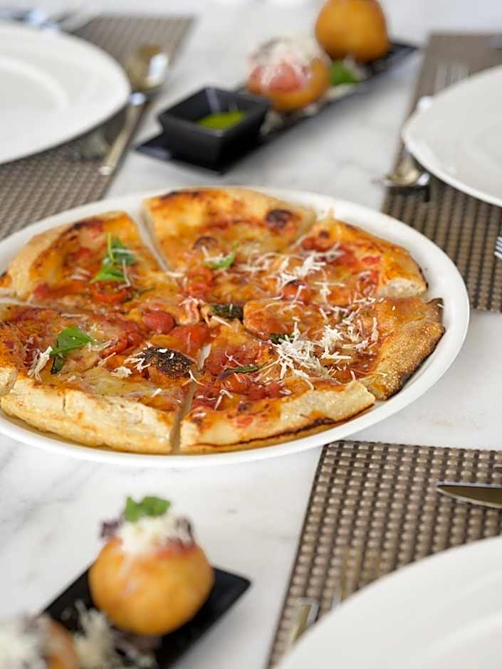 The G Einbay Golf Resort