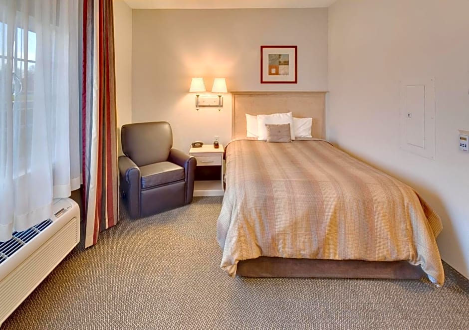 Candlewood Suites Peoria At Grand Prairie Hotel