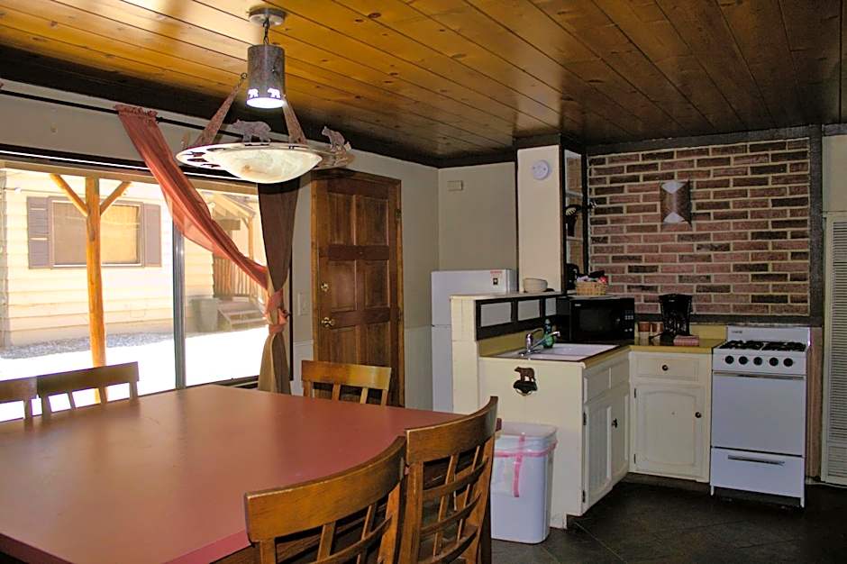 Goldmine Lodge