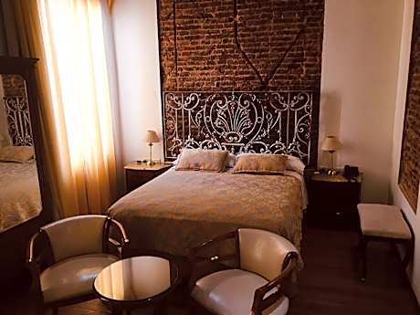 Suite with Spa Bath