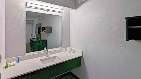 2 Queen Beds | Non-Smoking, Micfridge
