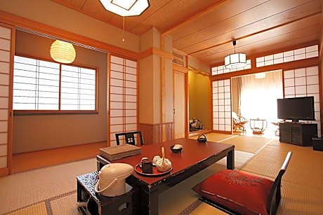 Standard Japanese-Style Room with Shared Bathroom Room Number 201