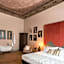 Soprarno Suites
