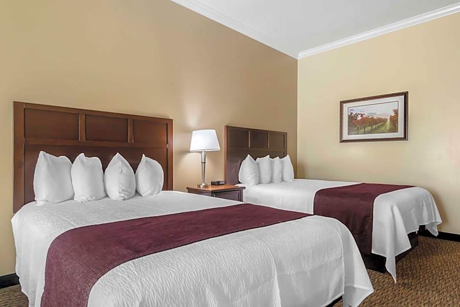 Best Western Plus Grapevine Inn