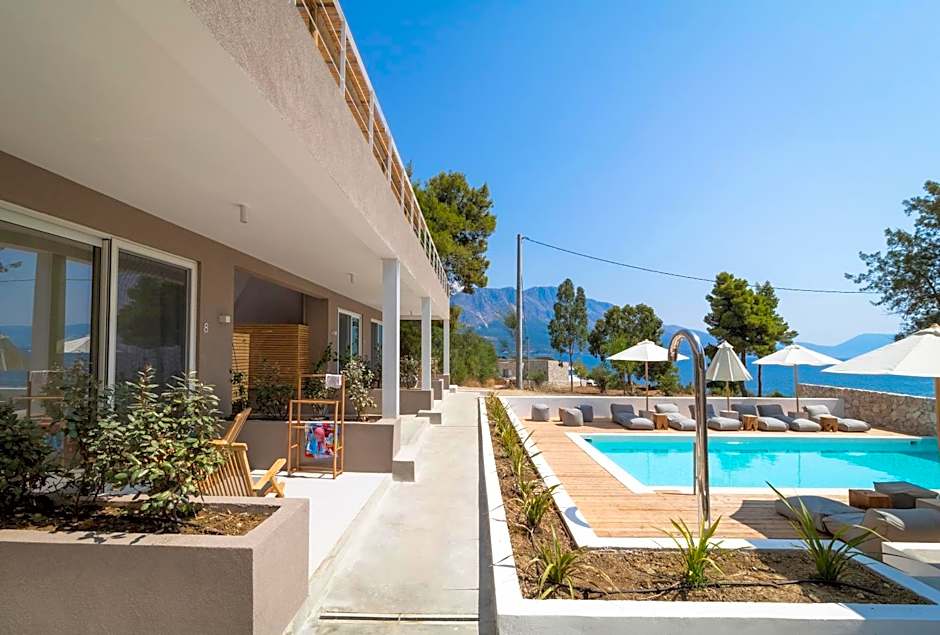 ARION SEASIDE SUITES