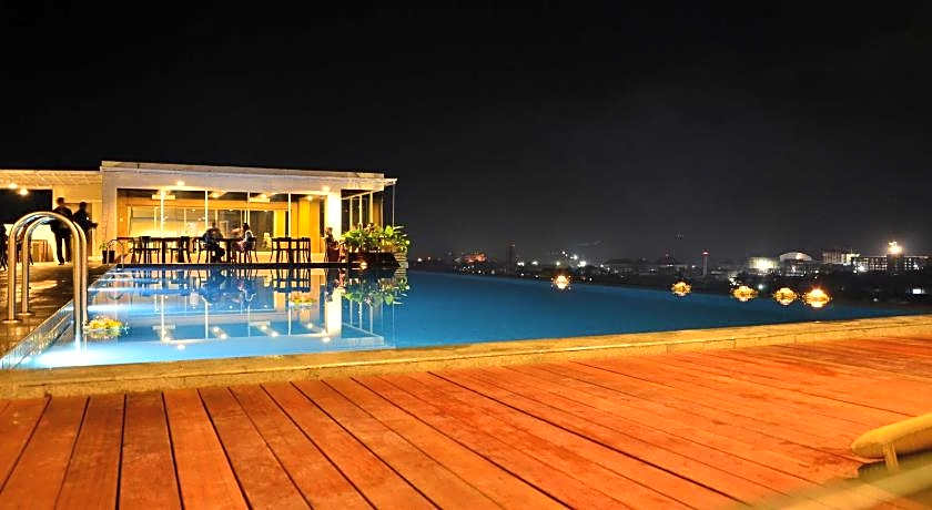 Suite Room on Student Park Apartment