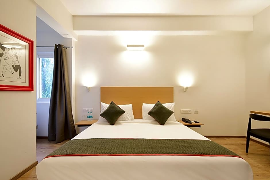 Townhouse Airport Road