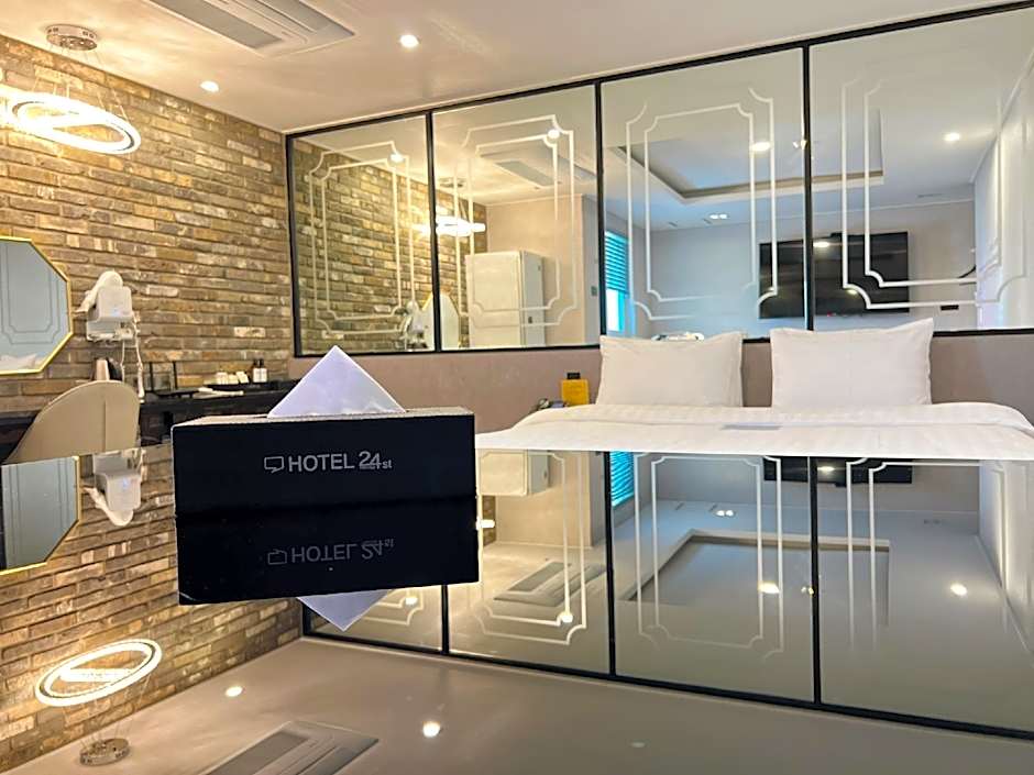 Hotel24ST.UrbanBrown Seosan lakepark 